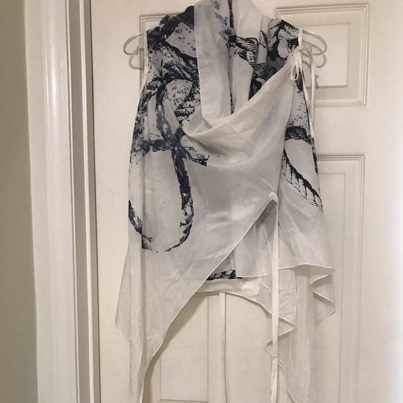 L.A.M.B. Rope print wrap Top - Picture 4 of 15